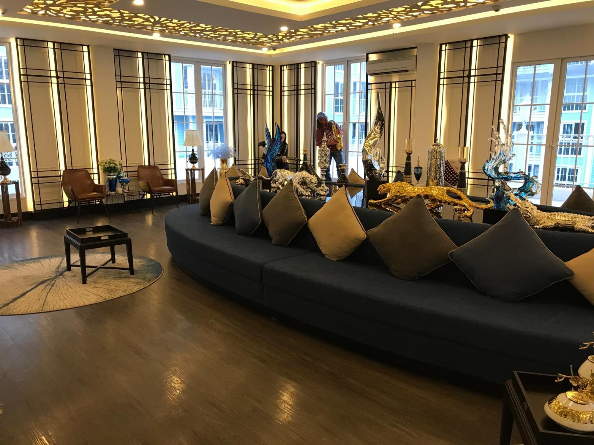 Grand Florida芭提雅带免费游泳池温泉桑拿浴和健身房瑜伽室私家海滩公寓e206 Na Chom Thian Extérieur photo